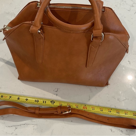 Urban Expressions Tan Crossbody or Hobo purse. Three zippers outside NWOT. - Picture 5 of 10